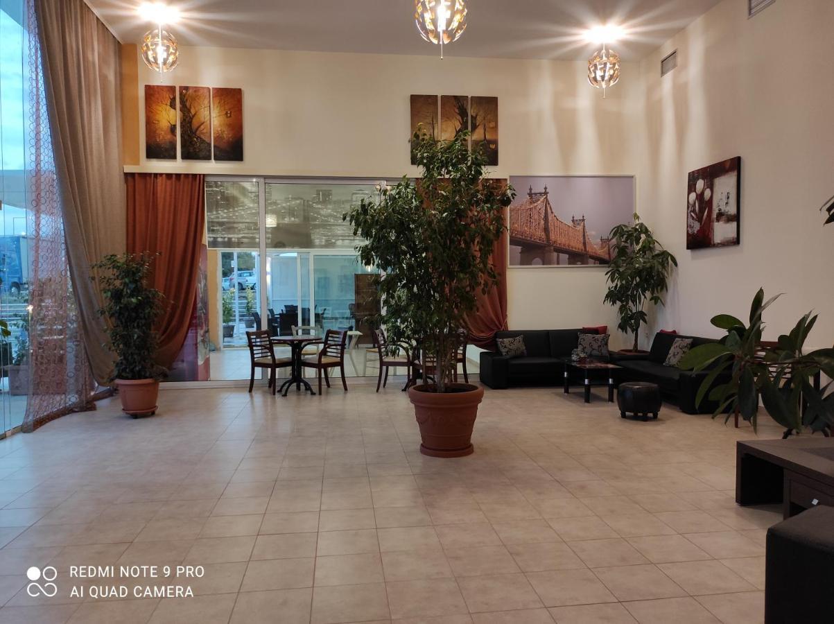 Sofias Hotel Ioánina Exterior foto
